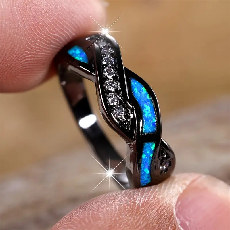 Thessia Lunebray Ring | Hvitt Gull
