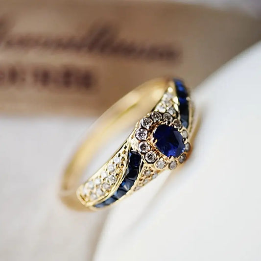 Avelisse Moraziel Ring | Gull